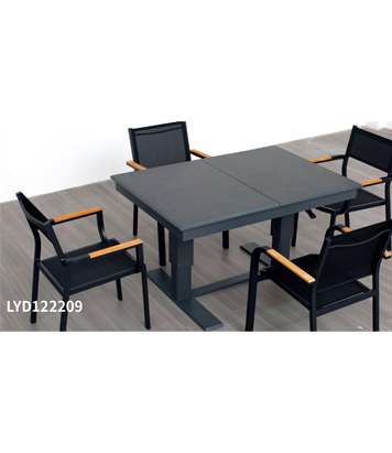 LYD122209
